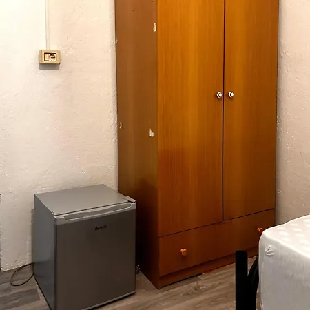 Sekretet E Lugines Restaurant - -